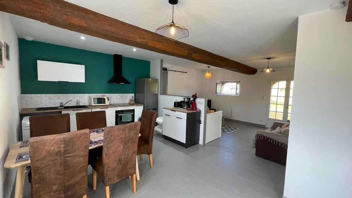 Beaulieu-sur-Loire Cottage | Charming Cottage in Beaulieu-sur-Loire: Ideal Family/Friends Getaway, Near Historic Sites and Vineyards
