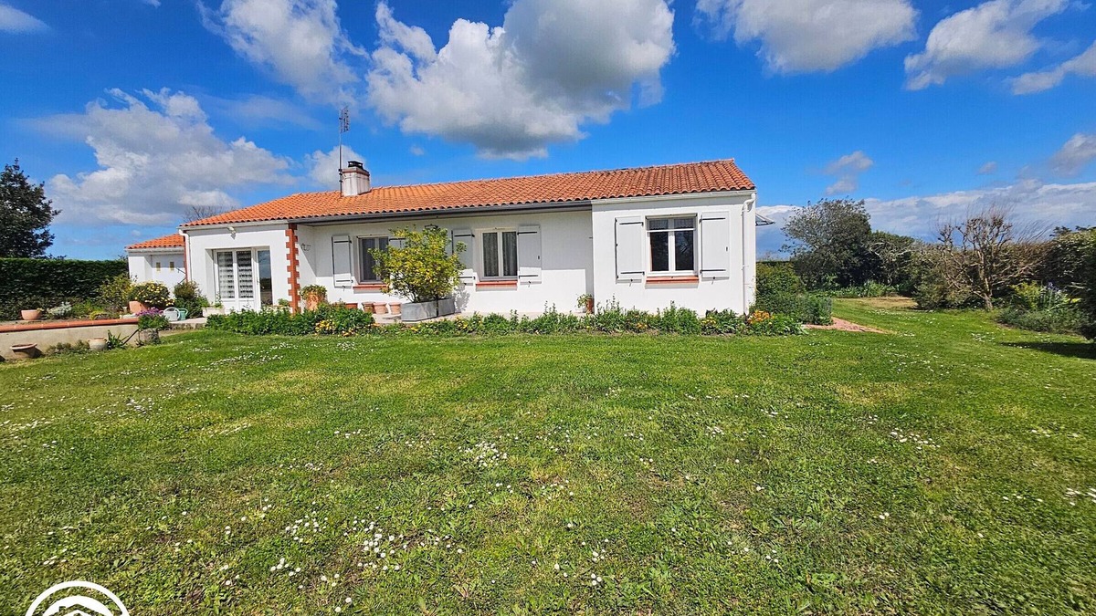 Saint-Jean-de-Monts Cottage | Charming Cottage with Garden, Near La Barre-de-Monts, Sleeps 5