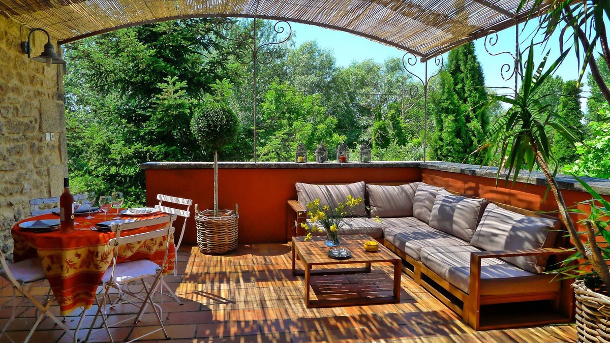 Vers-Pont-du-Gard Cottage | Charming cottage in an 18th century Provençal farm, Laurier