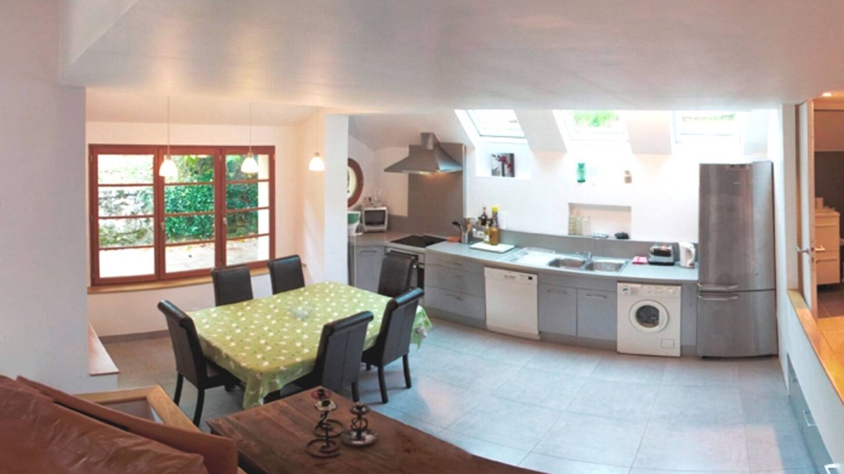 Paley House | Charming cottage 5 beds, park in authentic village near Fontainebleau