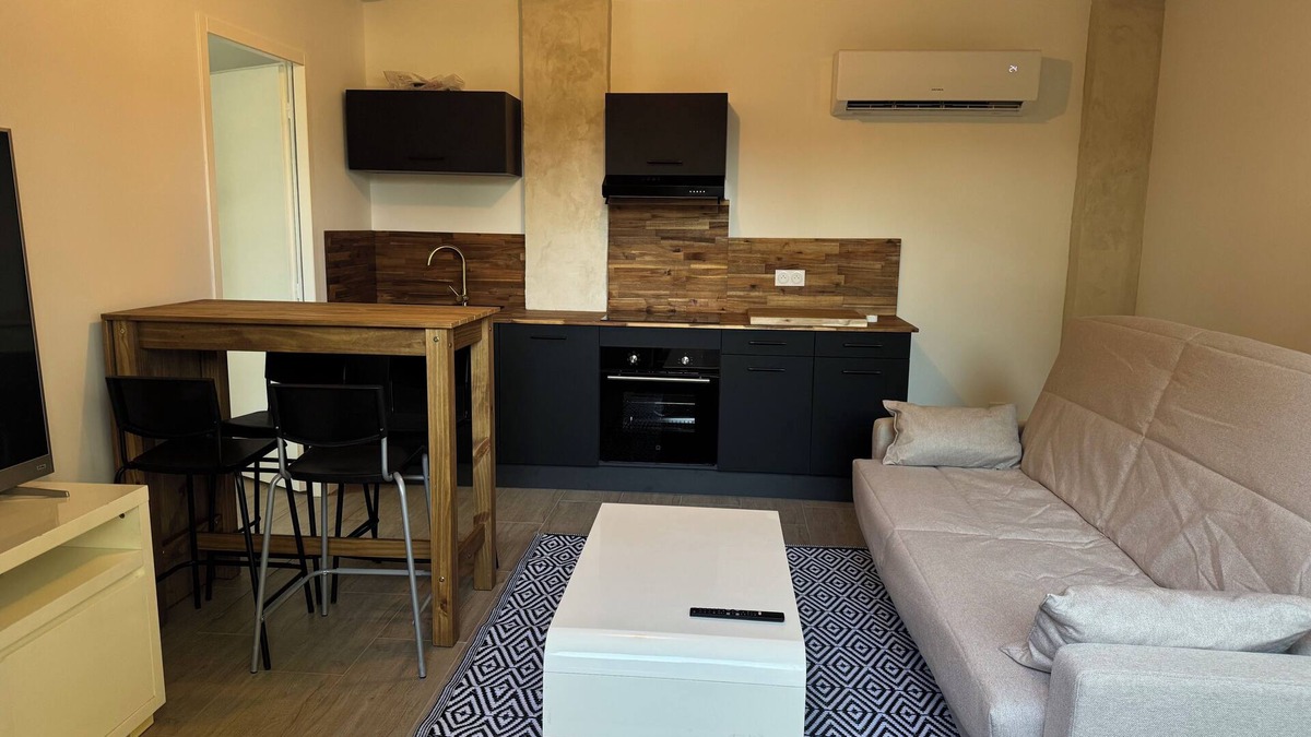 Jurancon Apartment | Charming cottage 5 minutes from Pau