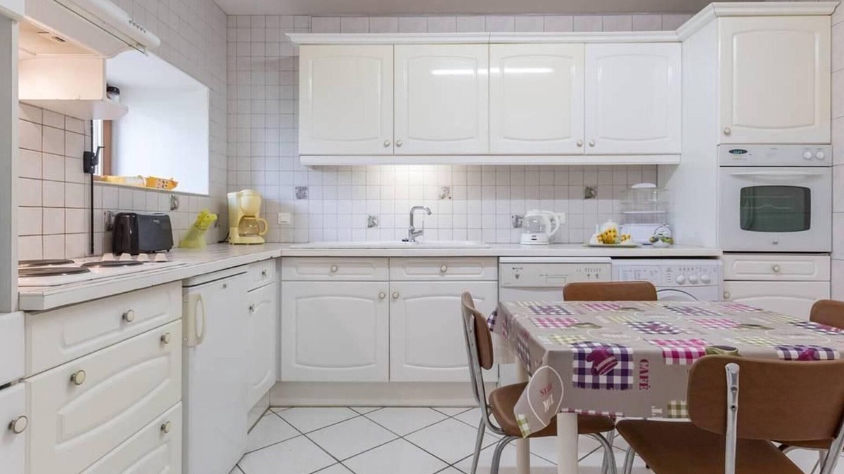 Brotte-les-Ray Cottage | Charming cottage with heated pool and fast Wi-Fi in Brotte-lès-Ray