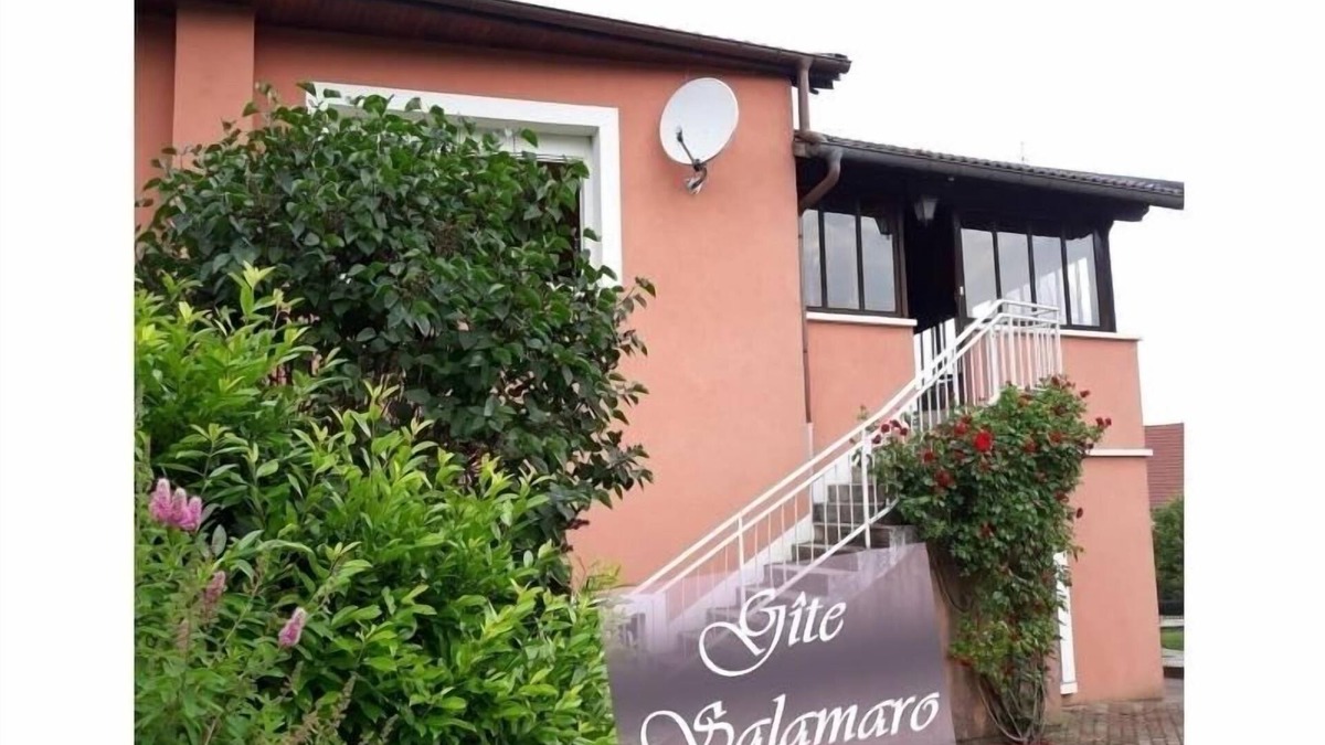 Fremifontaine Cottage | Charming Cottage in Quiet Village with Forest Views, Near Fraispertuis City, Ideal for Nature Lovers