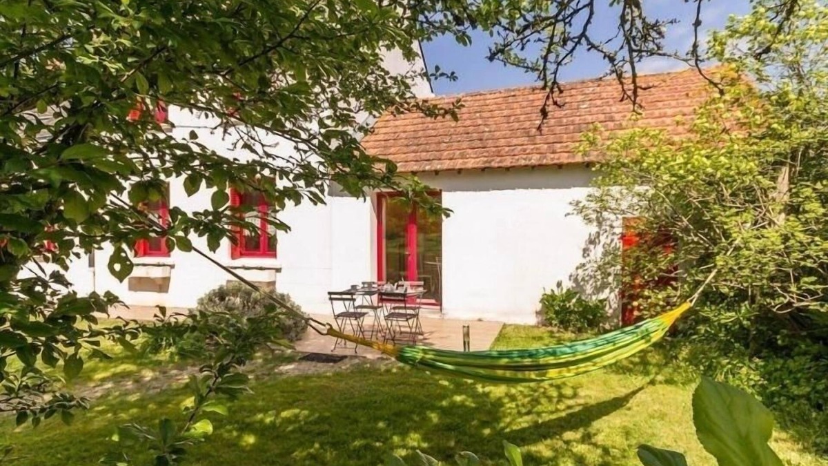 Crossac Cottage | Charming Cottage in Brière Park with Private Garden and Modern Amenities
