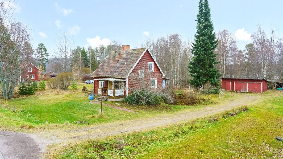 Bjorbo House | Charming cottage in Dalarna with a view of Fänforsen | SE19027
