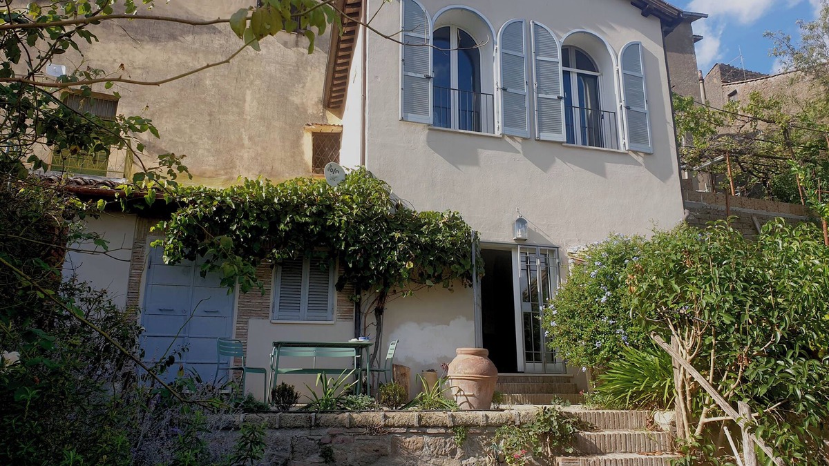 Otricoli Cottage | Charming cottage in hilltop town with garden and stunning views