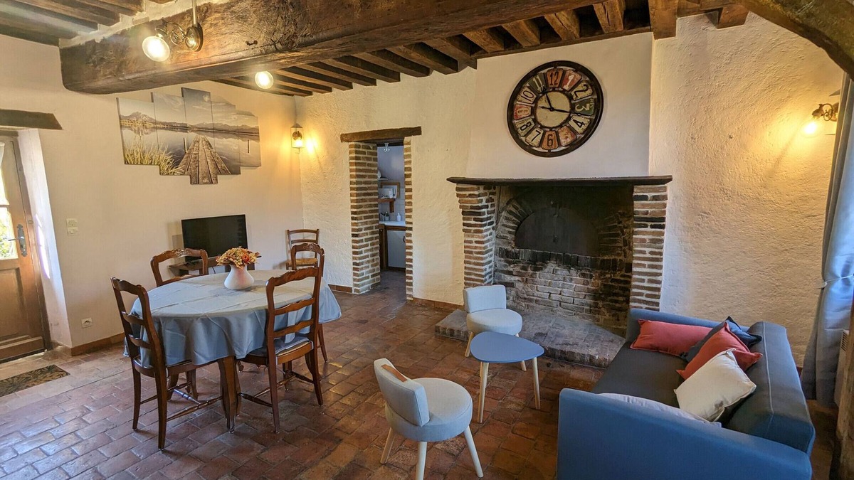 Tigy Cottage | Charming Cottage in Peaceful Forest Setting near Loire Castles - Family Friendly & Fully Equipped