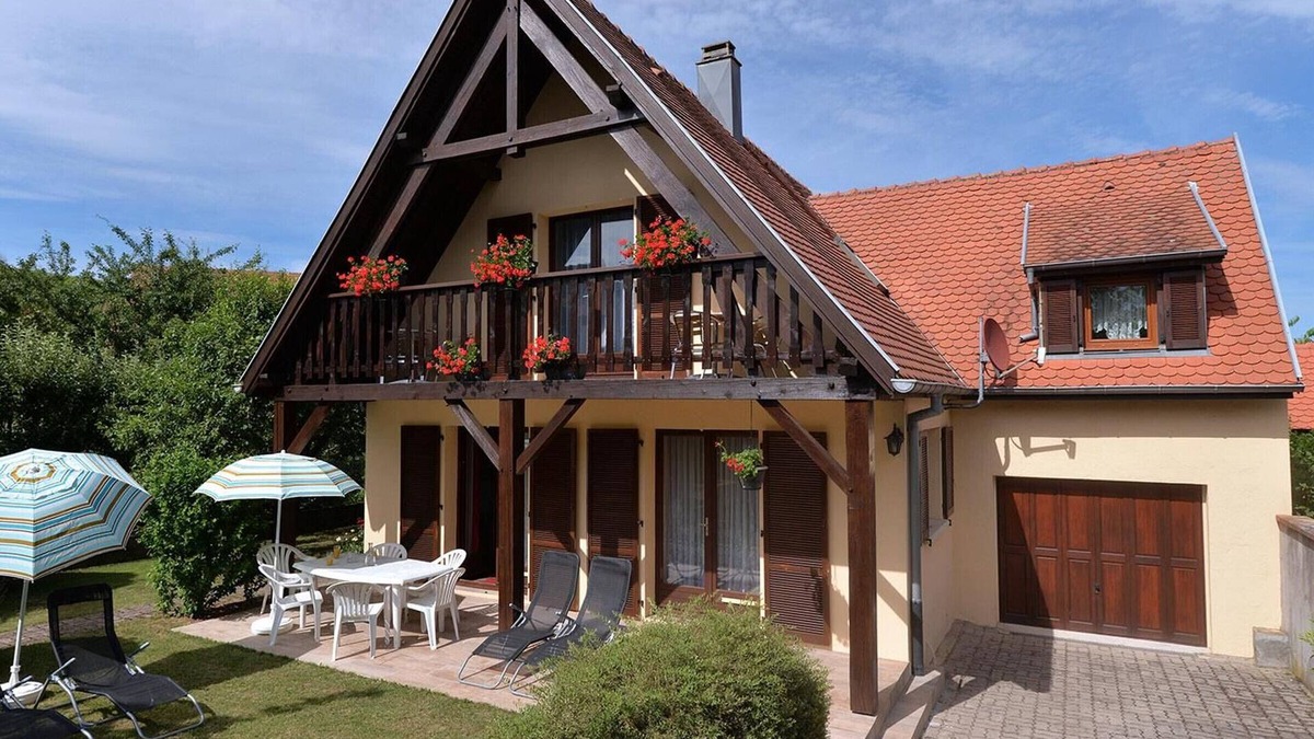 Riquewihr Cottage | Charming cottage in Riquewihr with garden and private parking