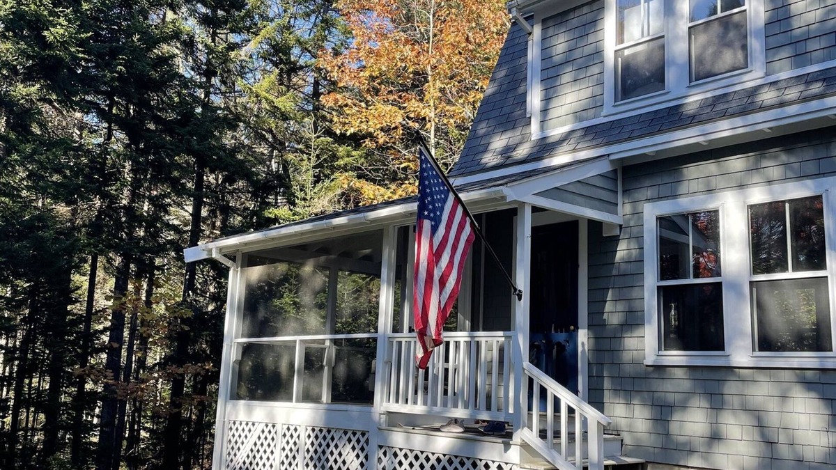 Pemaquid Beach House | Charming Cottage just a short walk to Pemaquid Beach!