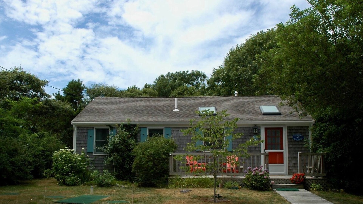 North Eastham Cottage | Charming Cottage - Just 1 Block or a 3-minute walk to Private Association Beach!