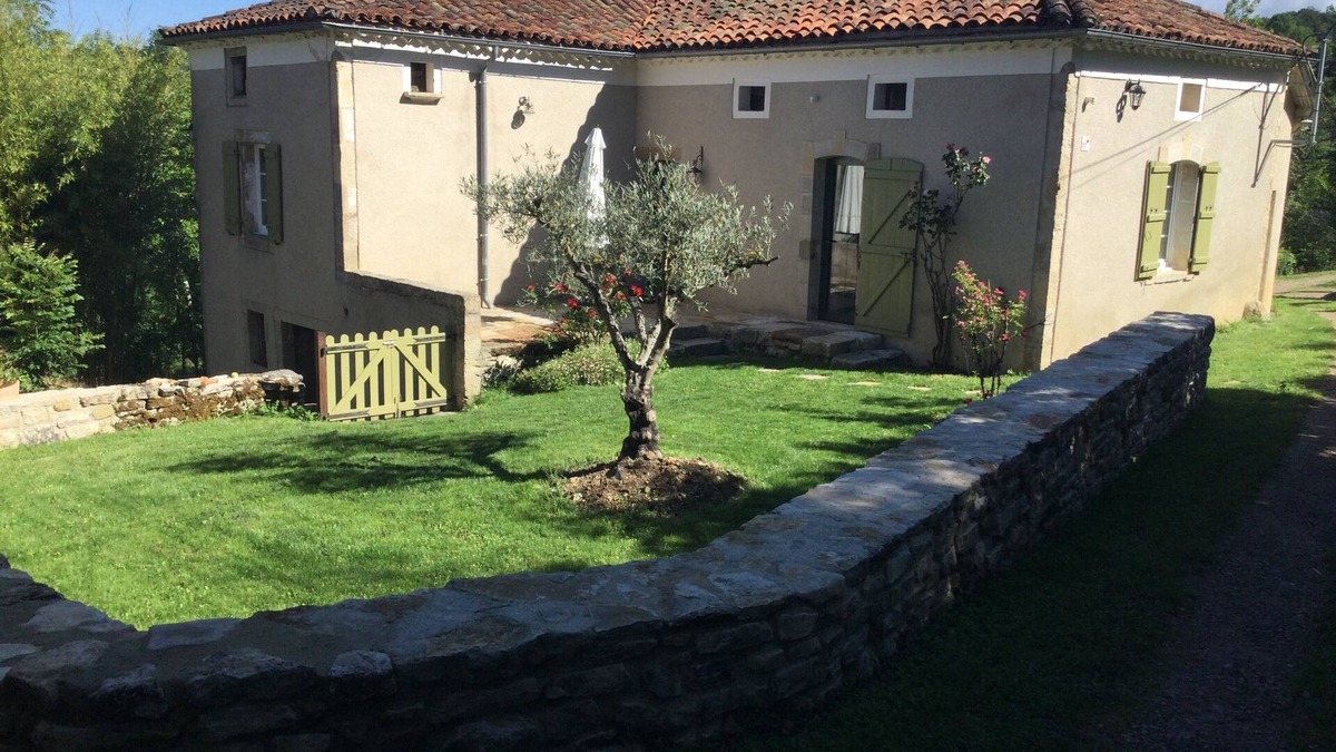 Camburat Cottage | CHARMING COTTAGE JUST 10 MNS FROM FIGEAC