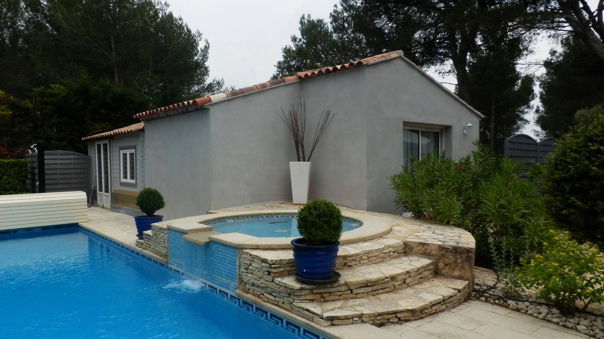 Lambesc Apartment | Charming cottage LE CITY