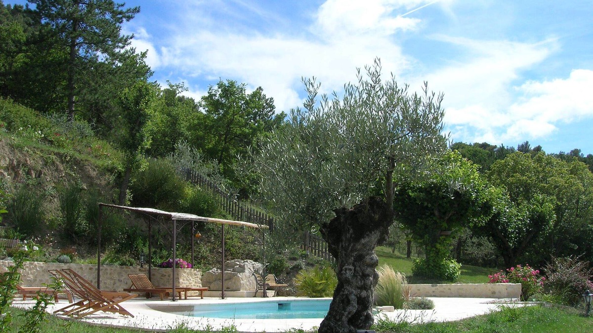 Nyons Cottage | Charming cottage. Nice view of Nyons