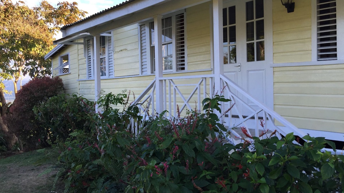 Robins Bay Cottage | Charming Cottage on Beautiful Jamaica Plantation Estate