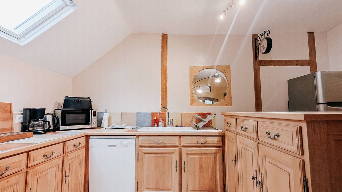 Arthon Cottage | Charming Cottage on XVIIIth Century Estate with Museum, Fireplace, and Private Parking