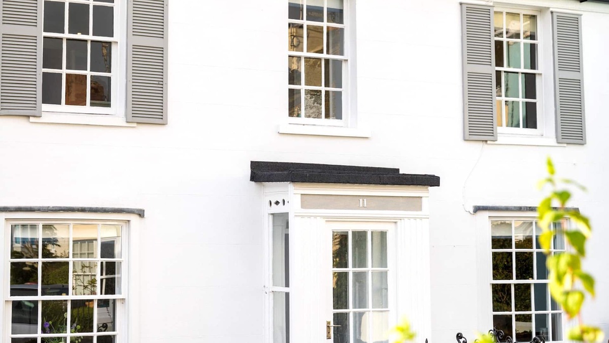 Shaldon Cottage | Charming Cottage overlooking The Green