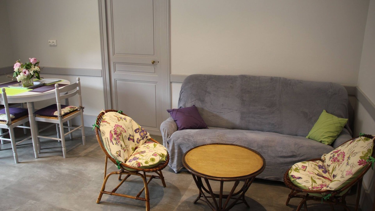 La Rochepot Apartment | Charming cottage renovated in Larochepot in the Hautes Cotes de Beaune in Burgundy