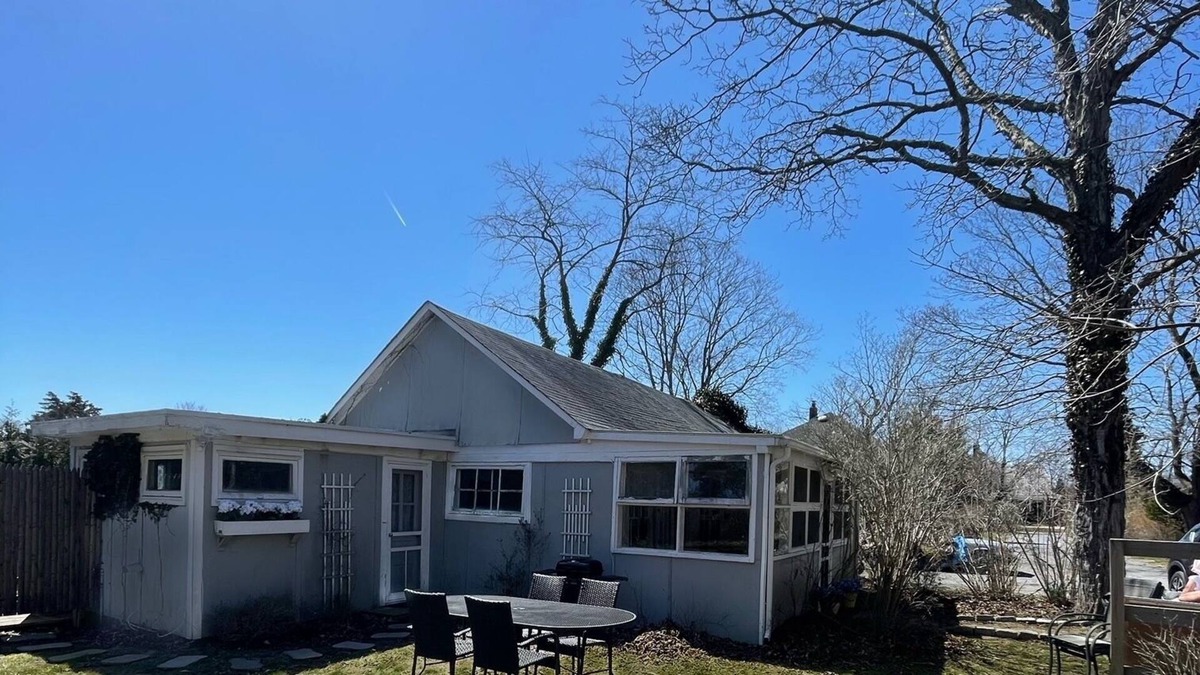Quogue Cottage | Charming Cottage South of the Highway in Quogue. Perfect Beach Getaway!