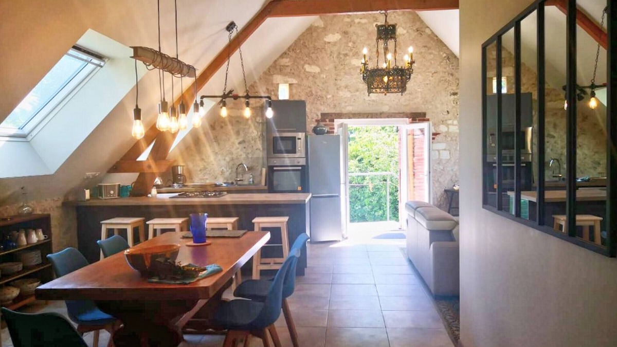 Tauxigny Cottage | Charming Cottage with Private Garden, 3 Bedrooms, Near Loire Castles, Pets Welcome