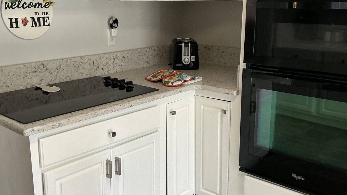 Gibsonville House | Charming cottage with all the amenities of home.