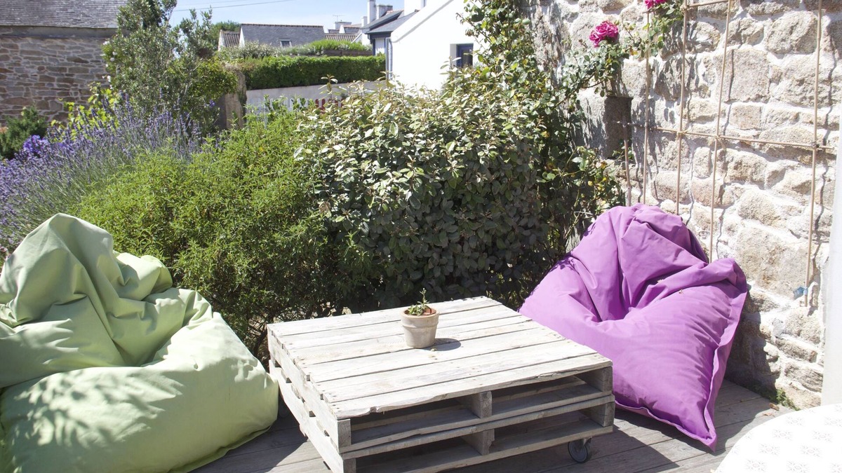 Poulgoazec House | Charming cottage with sea view