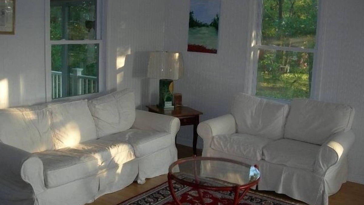 Clinton Cottage | Charming Cottage with L.I. Sound and Marsh Views