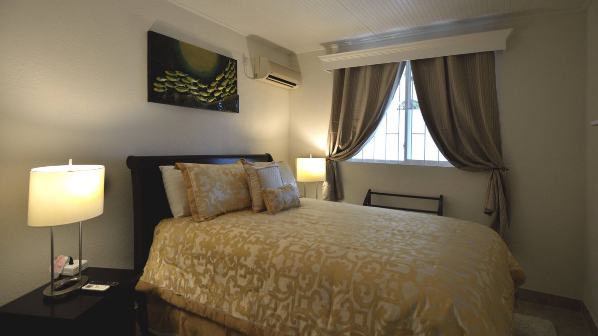 Mullins Cottage | Charming Cottage with Private Pool, elegant Spa and outdoor Kitchenette