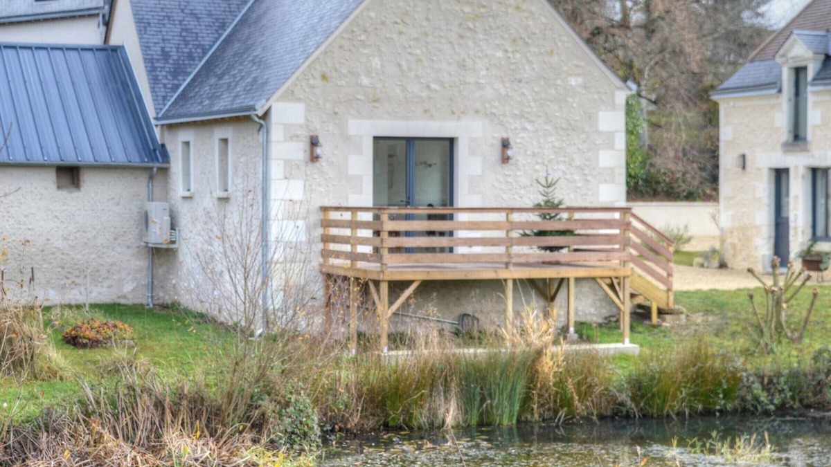 Luzille Cottage | Charming Cottage with Terrace Overlooking Pond, Near Chenonceau and Beauval Zoo