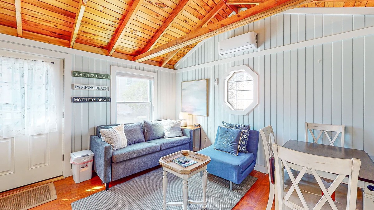 Kennebunk Cottage | Charming cottage with outdoor pool, firepit, jetted bathtub, & partial AC
