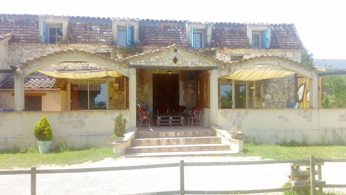 Brugnac Cottage | Charming cottages for family or groups