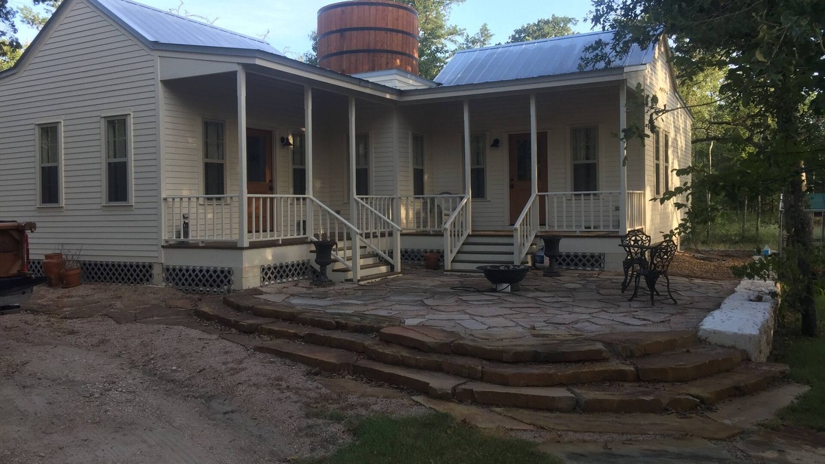 Franklin Estates House | Charming Country Farmhouse 4 miles to Texas A&M