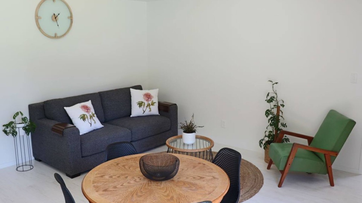 Western Bay of Plenty District Apartment | Charming Country Apartment - Pool, Peaceful, Perfect.