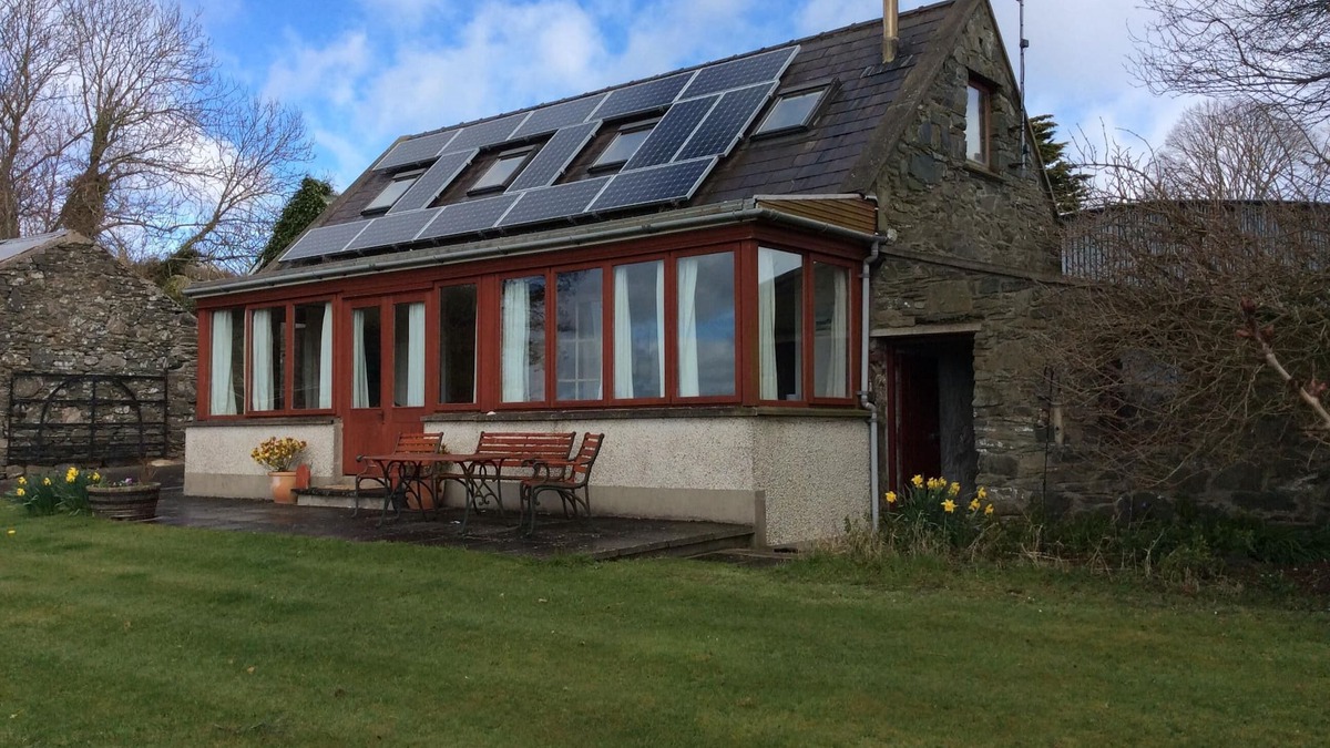 Downpatrick Cottage | Charming Country Cottage with private garden. We welcome children and dogs….