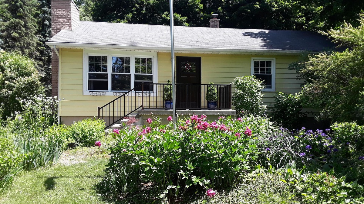 Town of Dover House | Charming country house