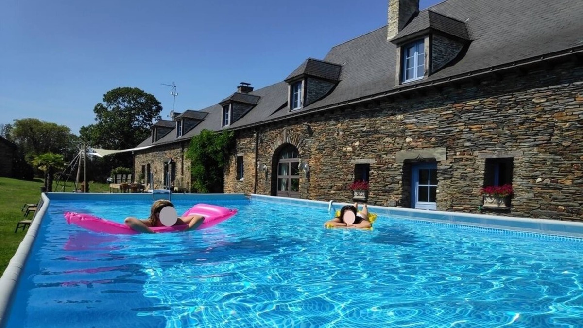 Abbaretz House | Charming country house, heated swimming pool,