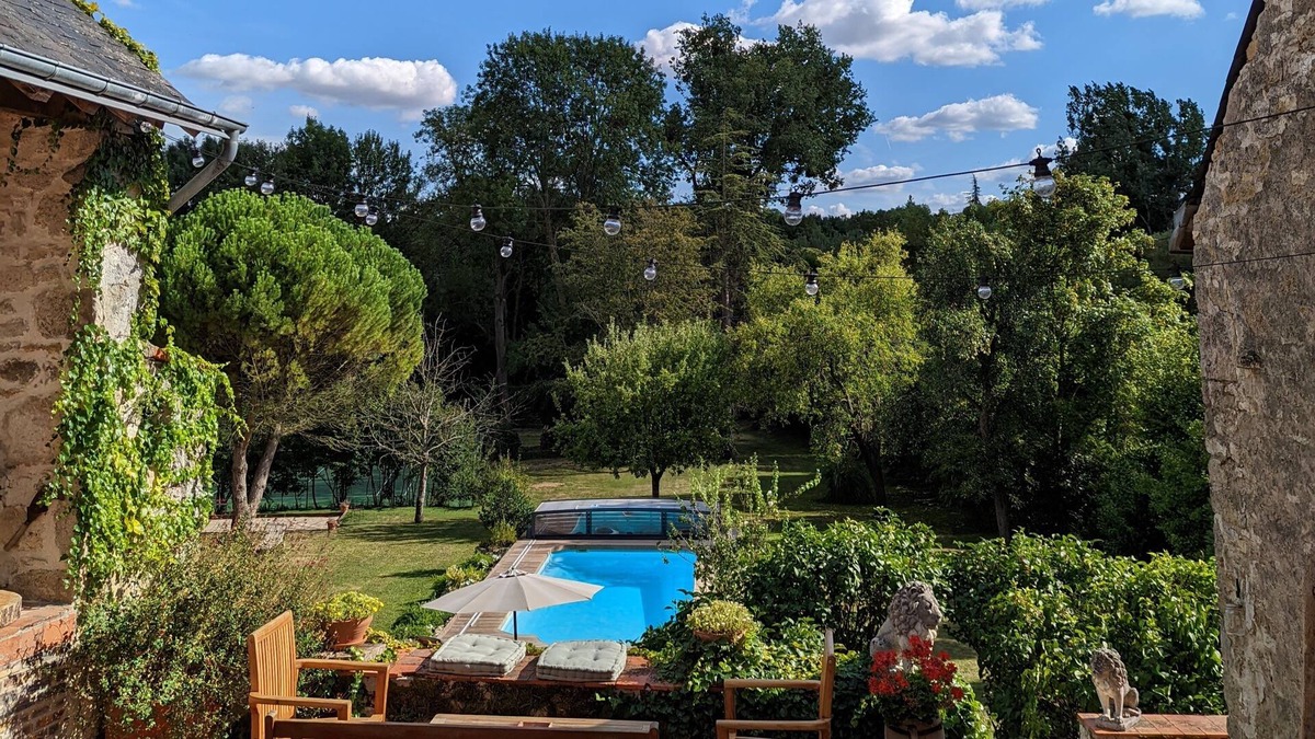 Dadonville House | Charming country house. Swimming pool and private tennis court. 1h30 from Paris