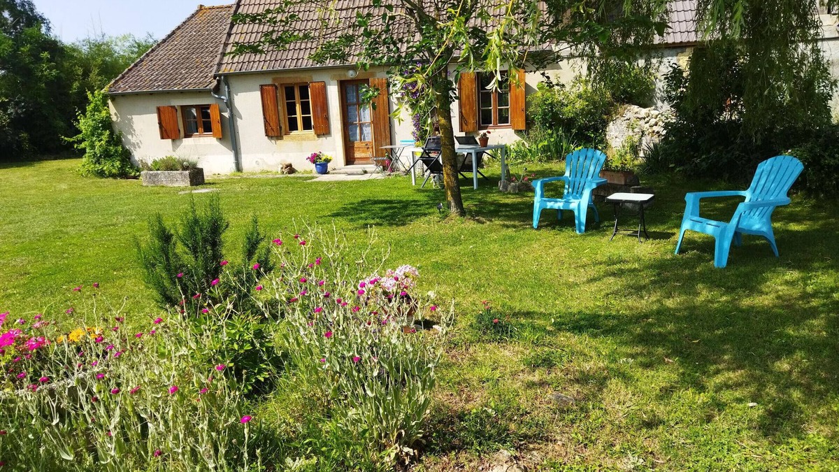 Le Chatelet Cottage | Charming Countryside Retreat with Orchard, Near George Sand’s Home