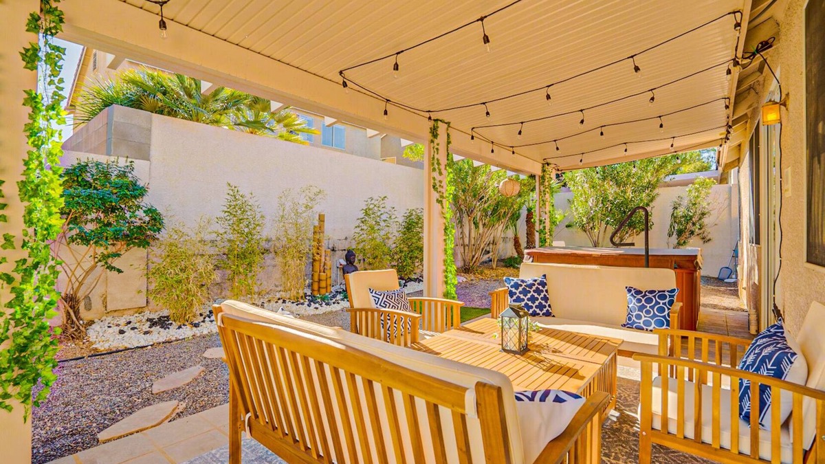McCullough Hills House | Charming, Cozy & Elegant Zen Retreat with Hot Tub