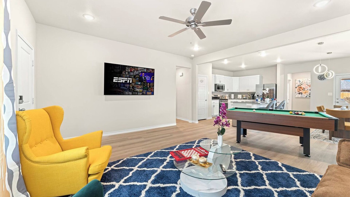 Lubbock House | Charming & Cozy in the Heart off LubbockPerfect forYour Getaway Close toTex Tech