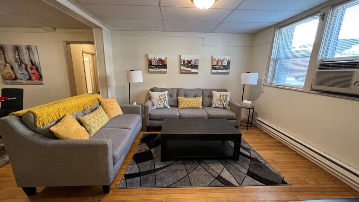 Fargo Apartment | Charming & Cozy-Walking Distance To Attractions