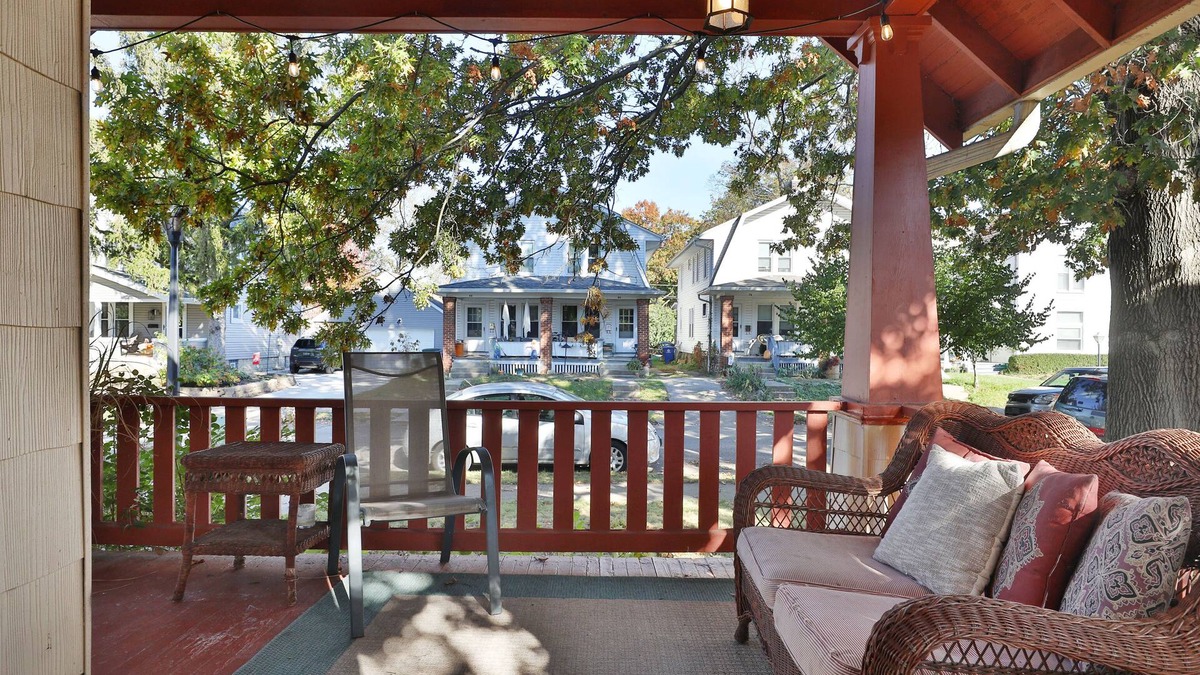 Clintonville House | Charming Crafstman home in Clintonville with fenced yard