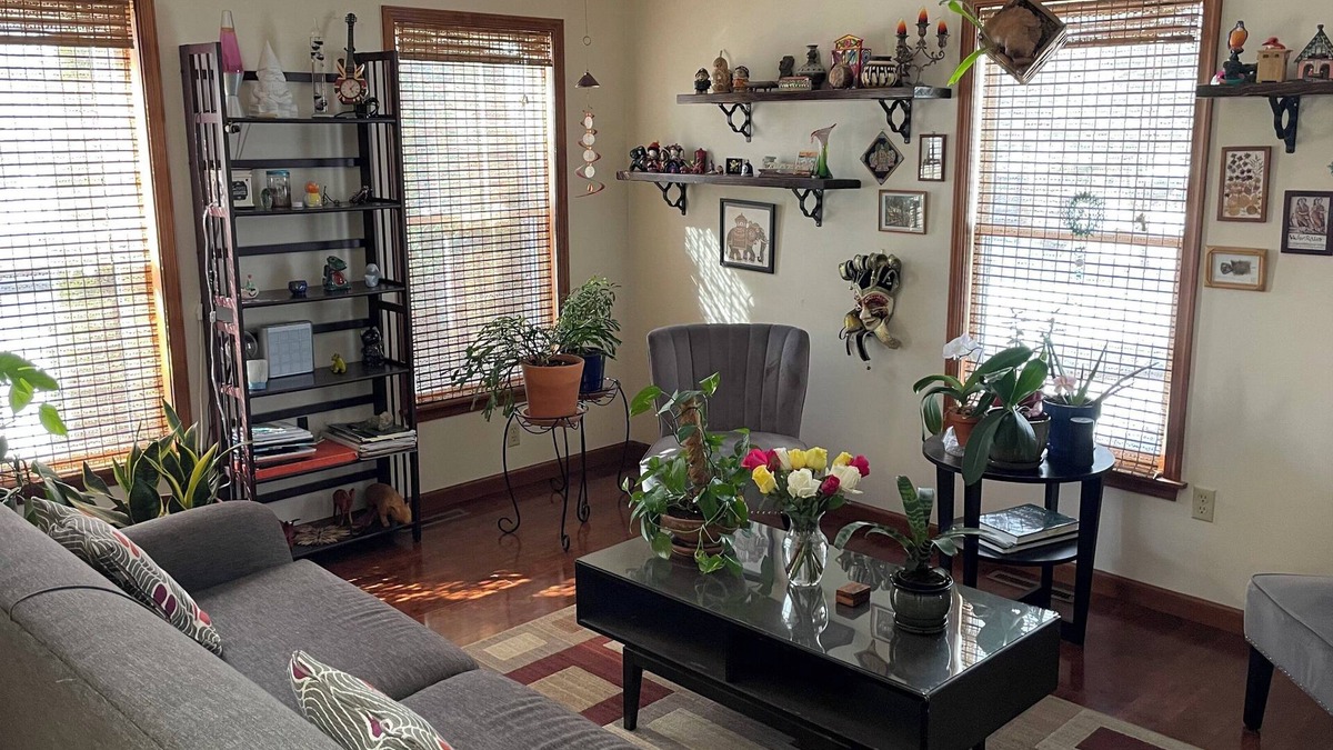 Port Matilda House | Charming cul-de-sac 5BR 3.5BA in State College, PA
