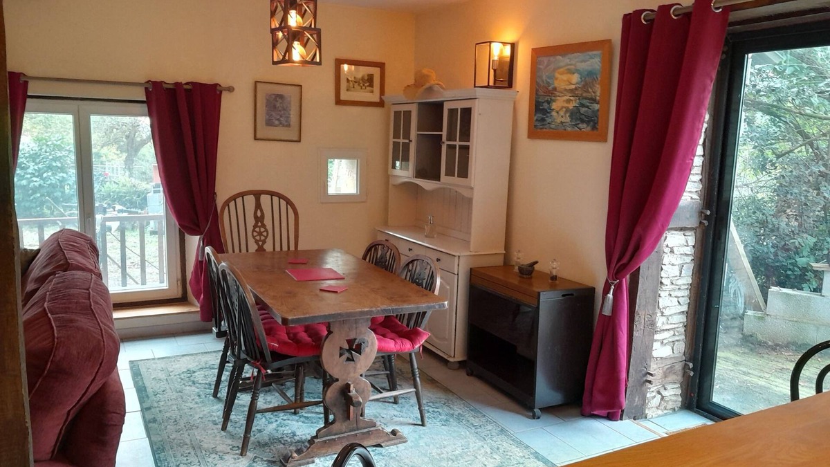 Salagnac Cottage | Charming detached country cottage