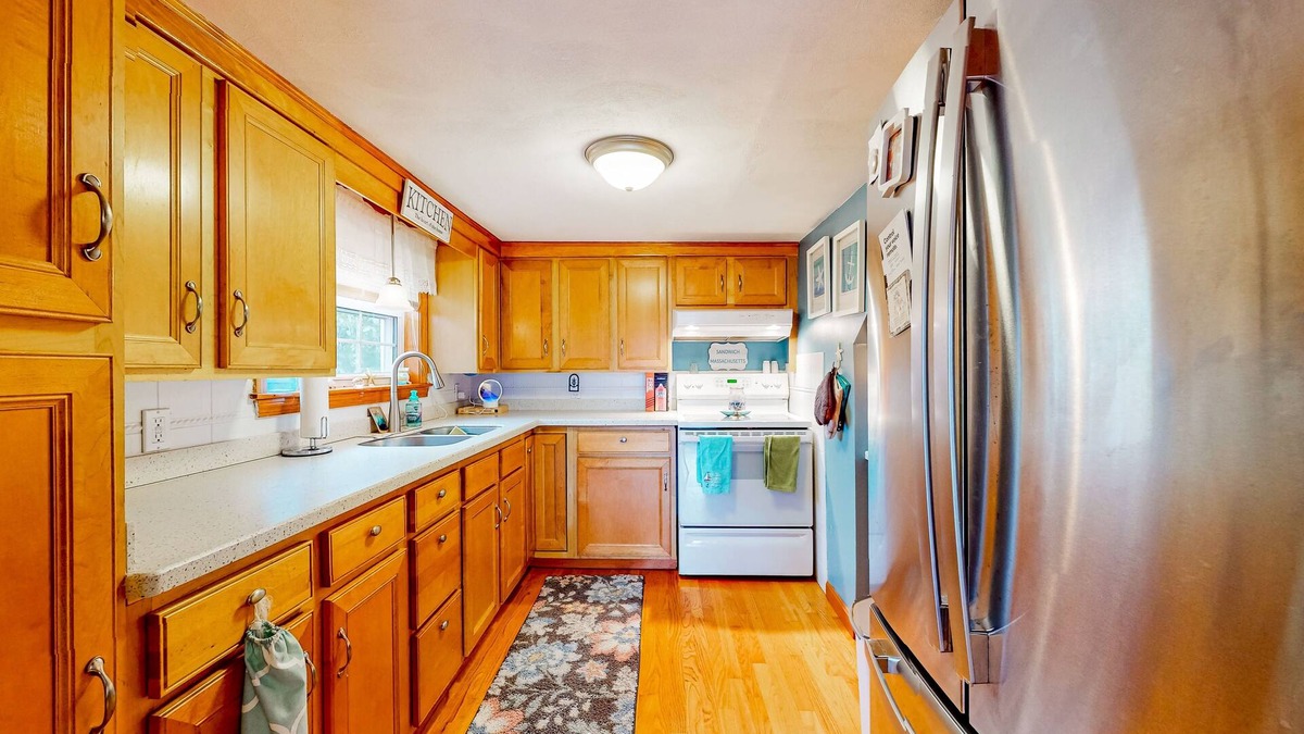 Wareham Center House | Charming dog-friendly retreat w/ W/D, & firepit - walk to beach