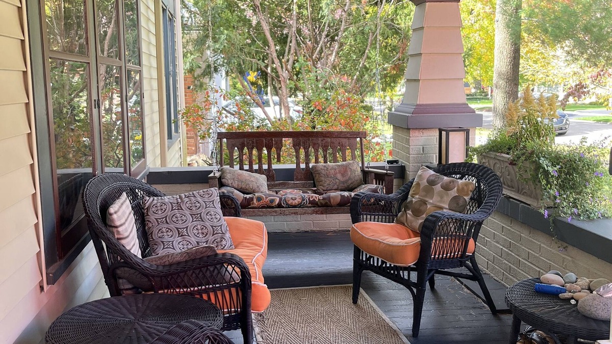Birmingham House | Charming Downtown Birmingham 5 Bedroom Home