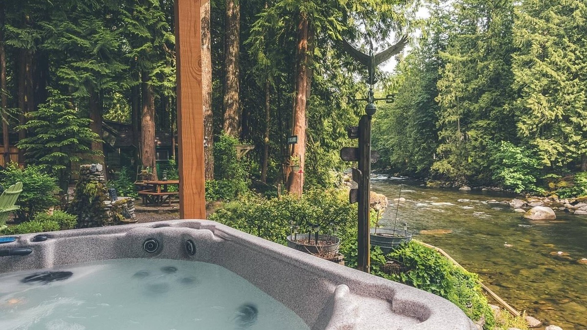 Brightwood Cabin | Charming Dream Catcher Cabin, riverfront, fireplace, hot tub, BBQ, dogs welcome