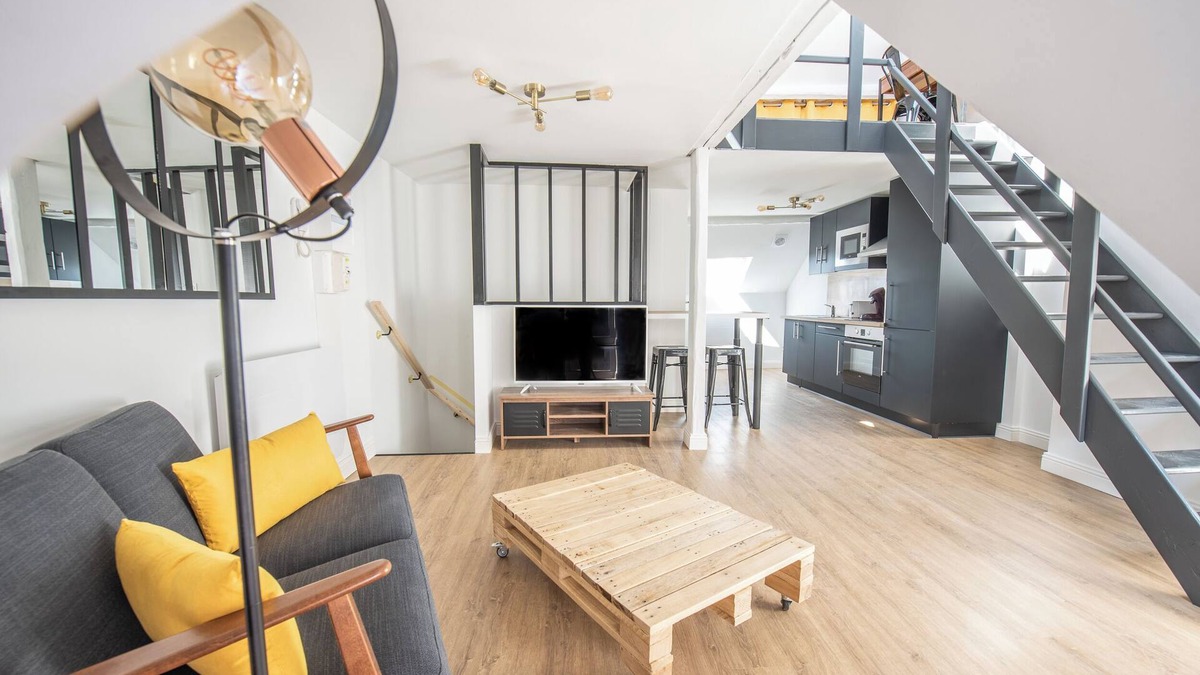 Boulogne-Centre Apartment | Charming Duplex downtown