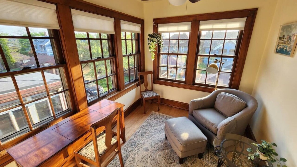 Downer Woods Apartment | Charming Eastside duplex