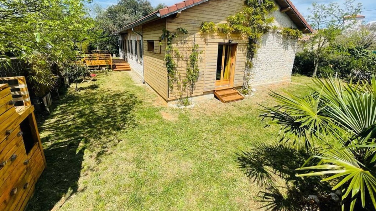 La Boissiere House | Charming eco-responsible house