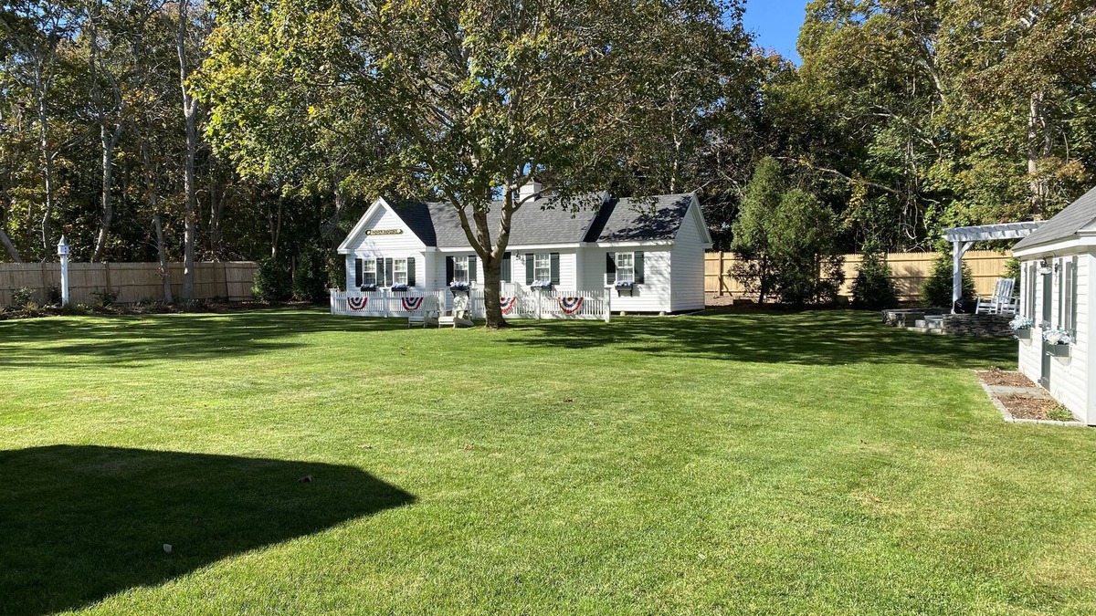 Edgartown Cottage | Charming Edgartown Guesthouse